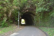 岡城へのトンネル